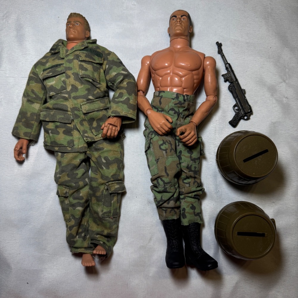 Vintage 1996 Hasbro GI Joe 12 Inch Action Figure Lot Camo Soldier Accessories